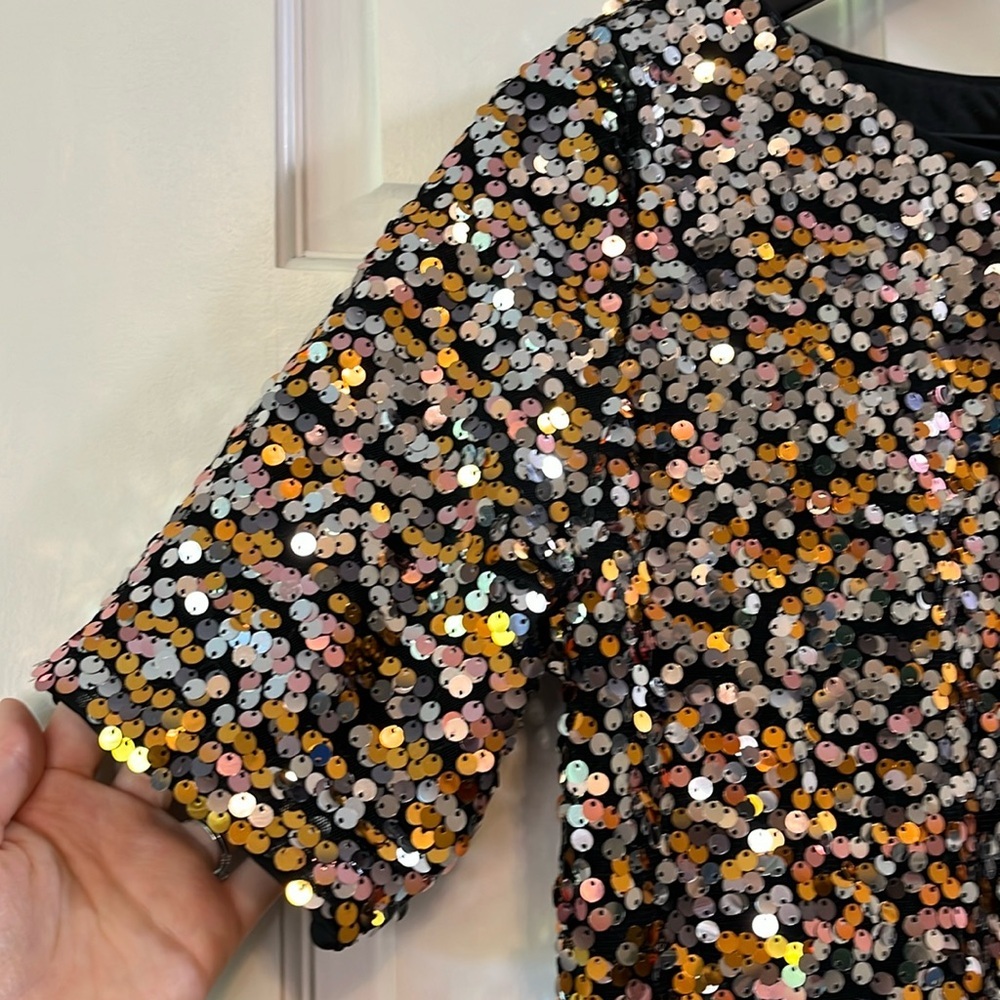 H&M Gold & Silver Sequin Short Sleeve Top - Size Small - Picture 3 of 7
